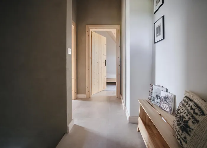 Przystanek Grapa شقة